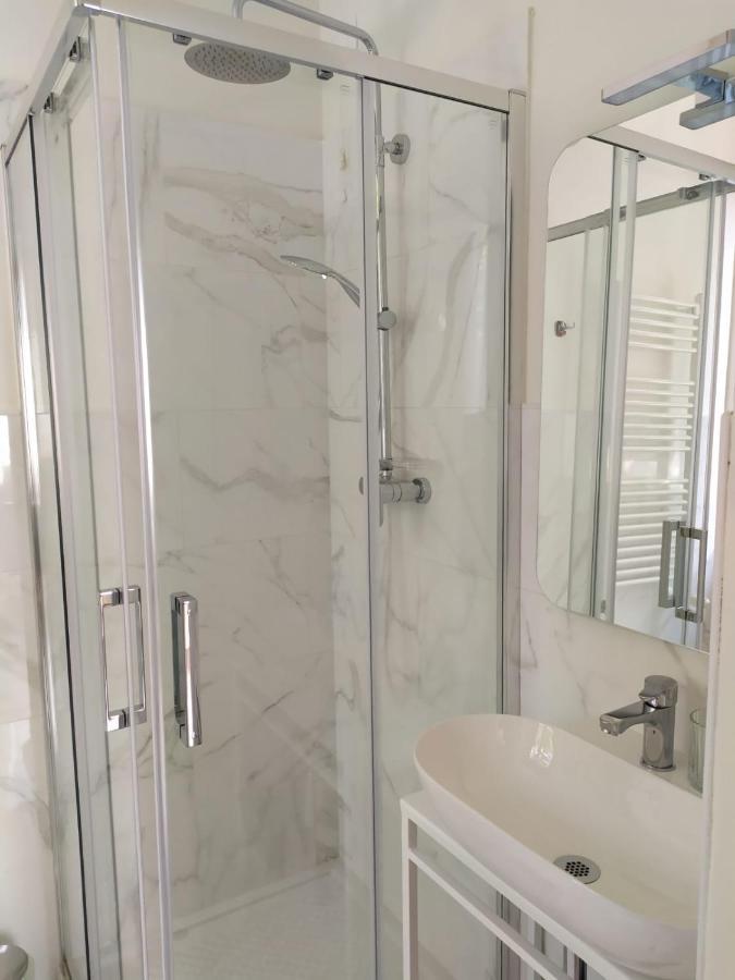 B&B Suite 44 Pesaro Exteriör bild
